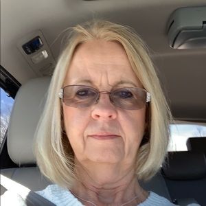 Meet your Posher, Pam